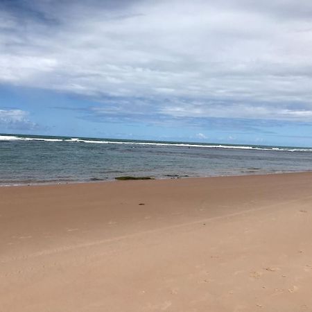 Flat Guarajuba Beira Da Praia Pe Na Areia Kültér fotó