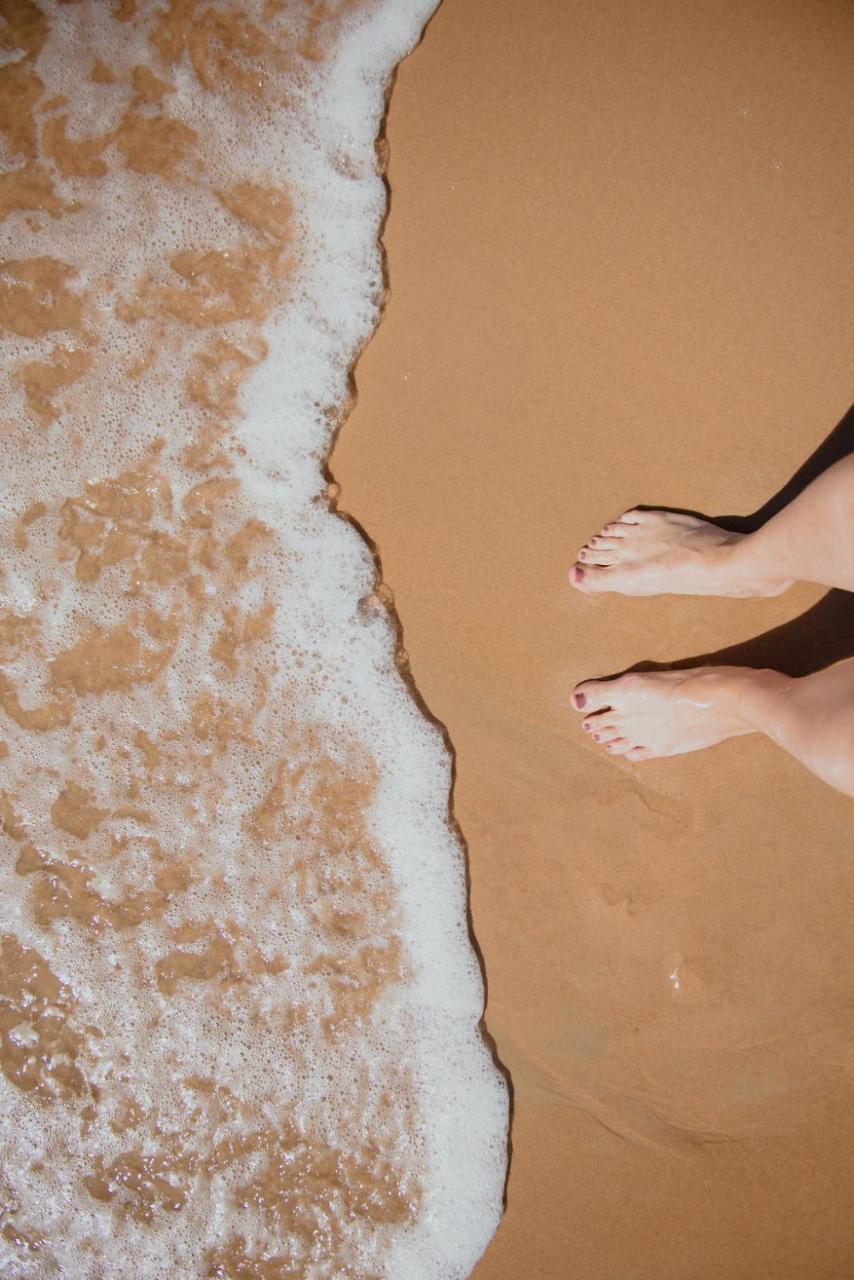 Flat Guarajuba Beira Da Praia Pe Na Areia Kültér fotó